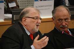 Jaroslav Hanák, prezident SP ČR, a Jaroslav Drozd, náměstek hejtmana Zlínského kraje