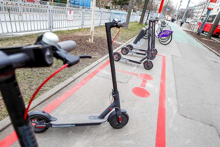 Odstavná místa pro elektrokoloběžky